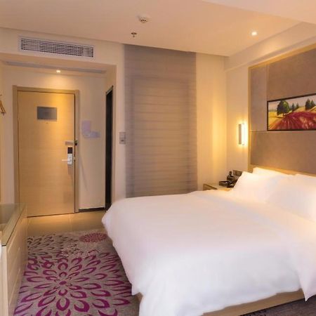 Lavande Hotel Luzhou Jiale Century City Zewnętrze zdjęcie