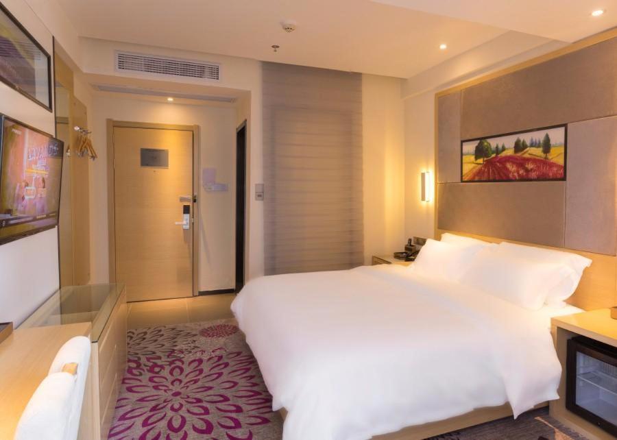 Lavande Hotel Luzhou Jiale Century City Zewnętrze zdjęcie