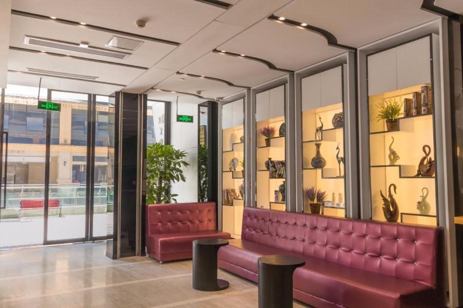 Lavande Hotel Luzhou Jiale Century City Zewnętrze zdjęcie